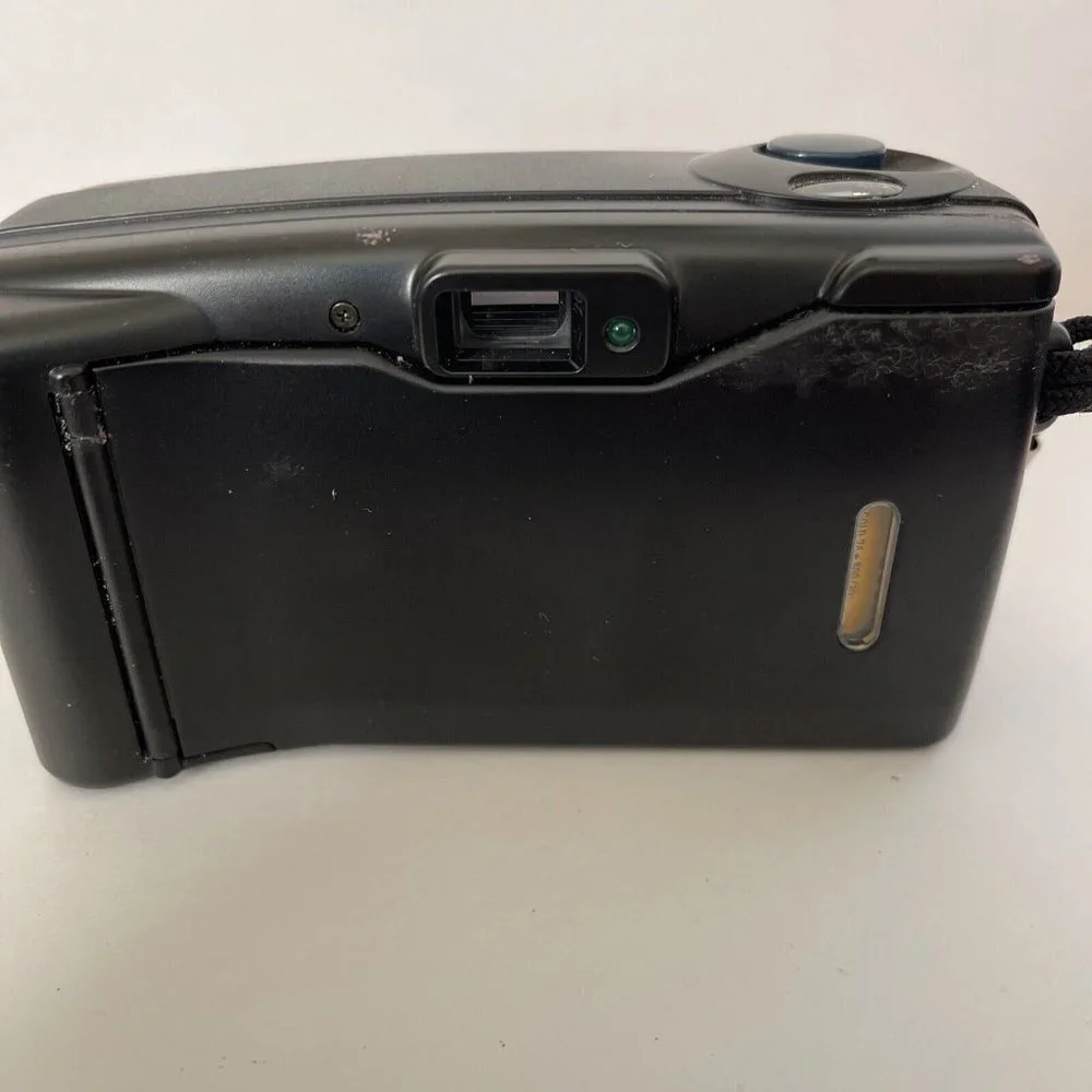 Nikon Nice Touch 3 35mm Point Shoot Film Camera with 31mm UNTESTED - READ